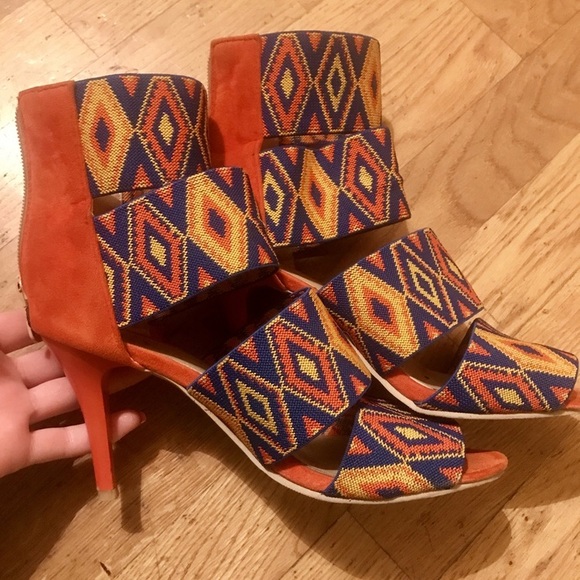 Sexy Tribal Printed Strap heels * NEW* - Picture 6 of 7